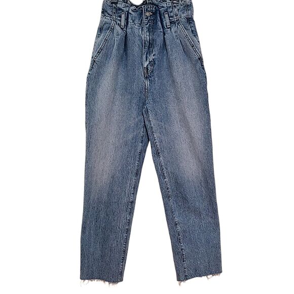 Abercrombie & Fitch Denim - Abercrombie & Fitch Ultra High Rise Mom Jeans Size 25 Waist Raw Hem